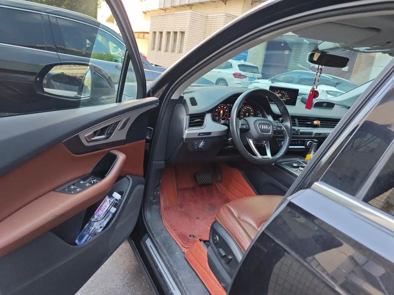 Audi Q7 2019 45 TFSI Comfort Model — миниатюра 16