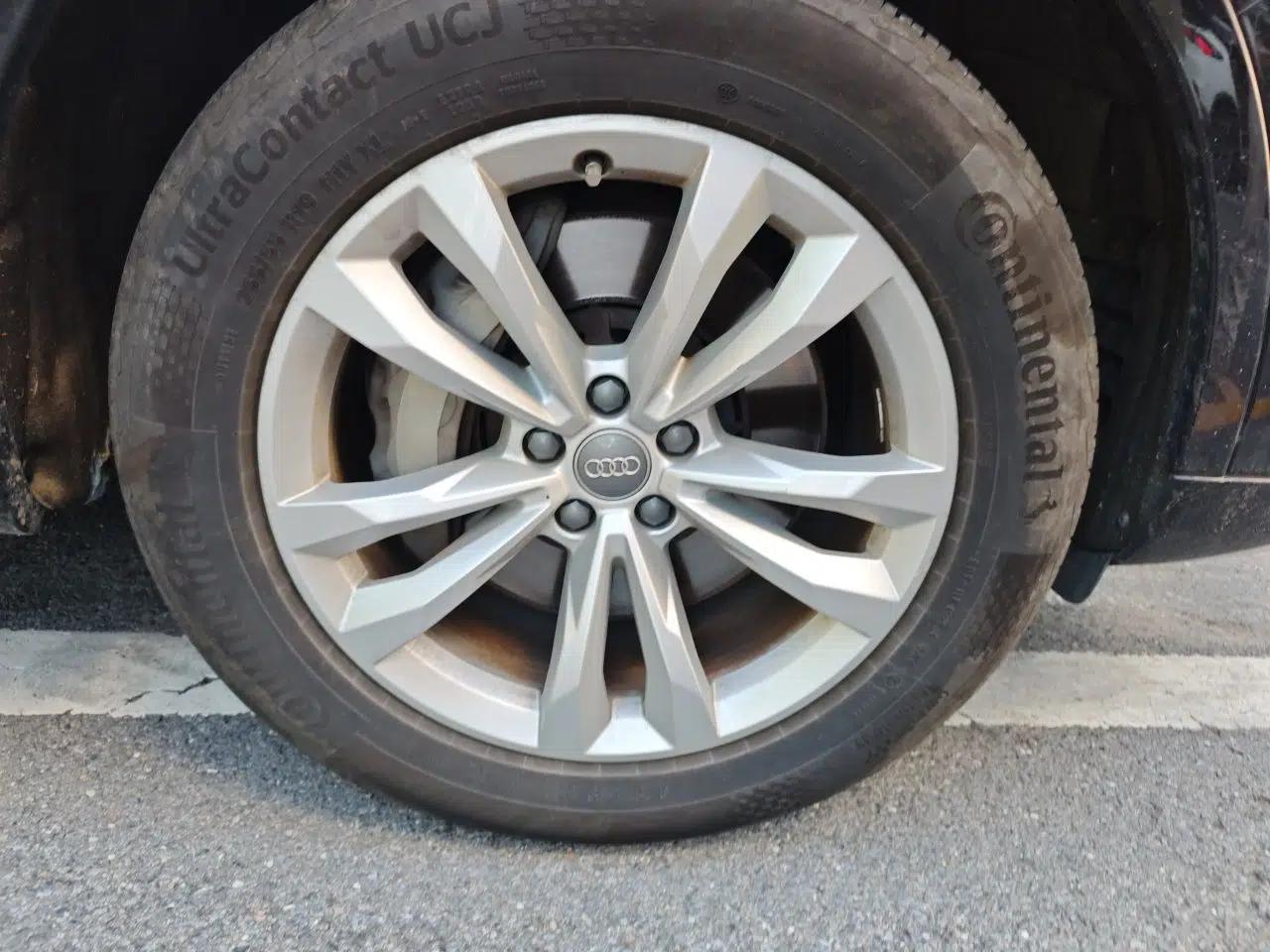 Audi Q7 2019 45 TFSI Comfort Model — миниатюра 8