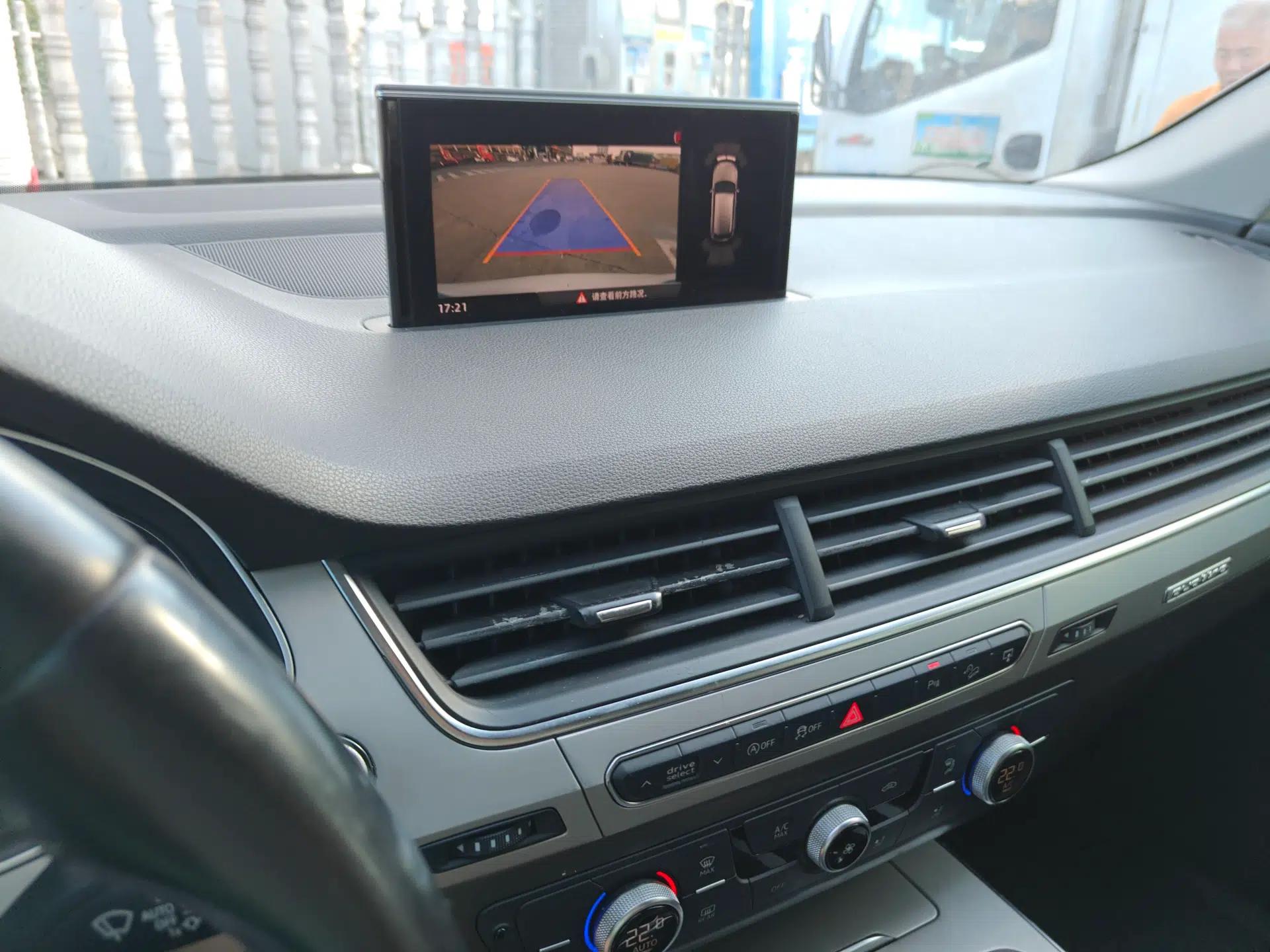 Audi Q7 2016 40 TFSI Comfort Model — миниатюра 13