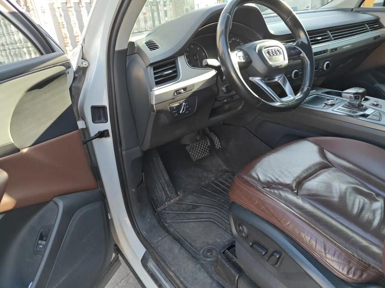 Audi Q7 2016 40 TFSI Comfort Model — миниатюра 16
