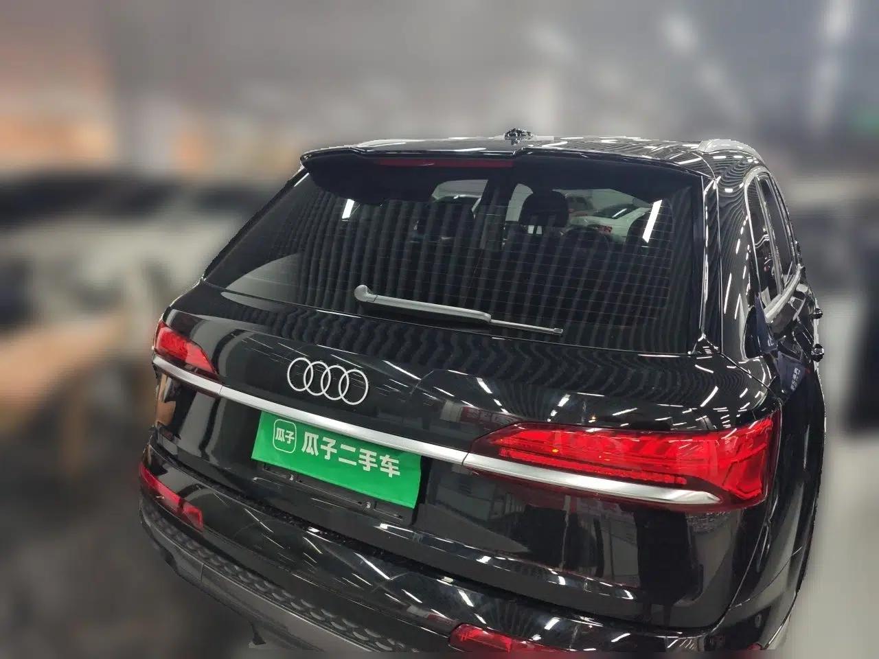 Audi Q7 2025 55 TFSI quattro S line Sport Edition — миниатюра 5