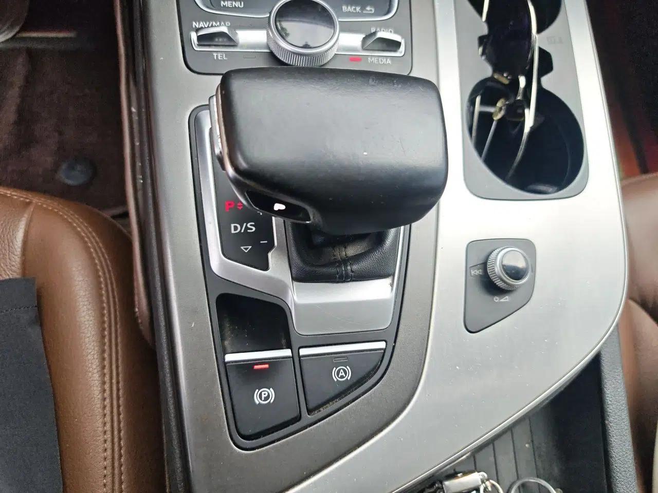 Audi Q7 2016 40 TFSI Comfort Model — миниатюра 14