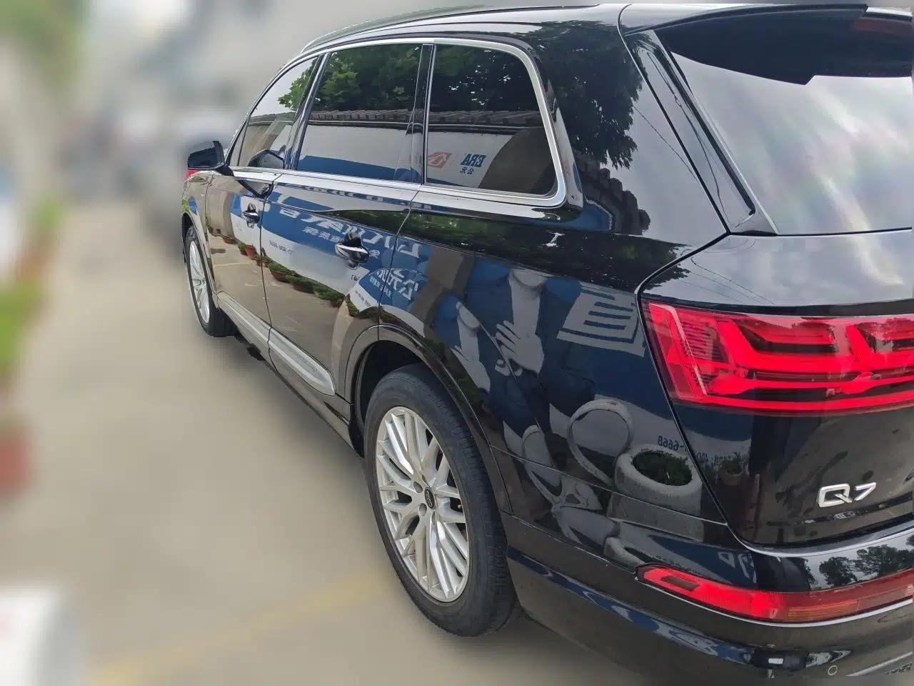 Audi Q7 2016 40 TFSI Comfort Model — миниатюра 4