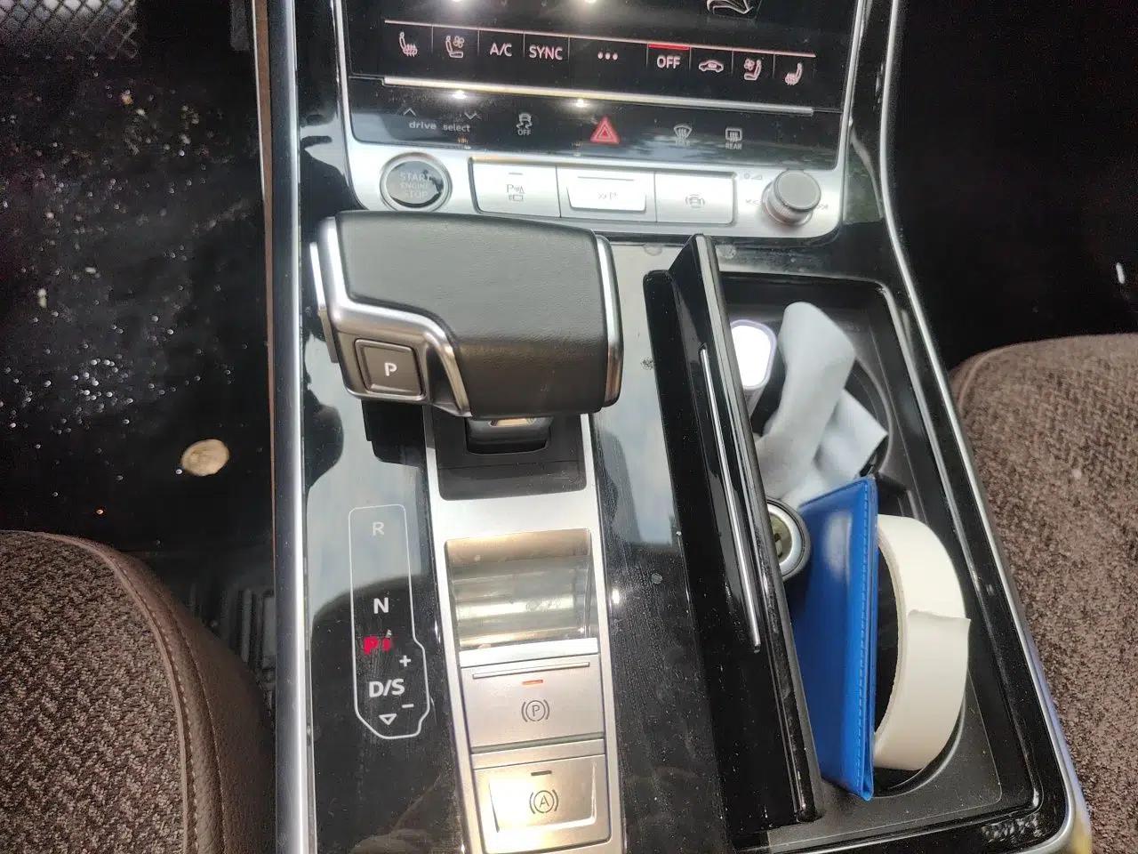 Audi Q7 2021 55 TFSI quattro S line Prestige Edition — миниатюра 18