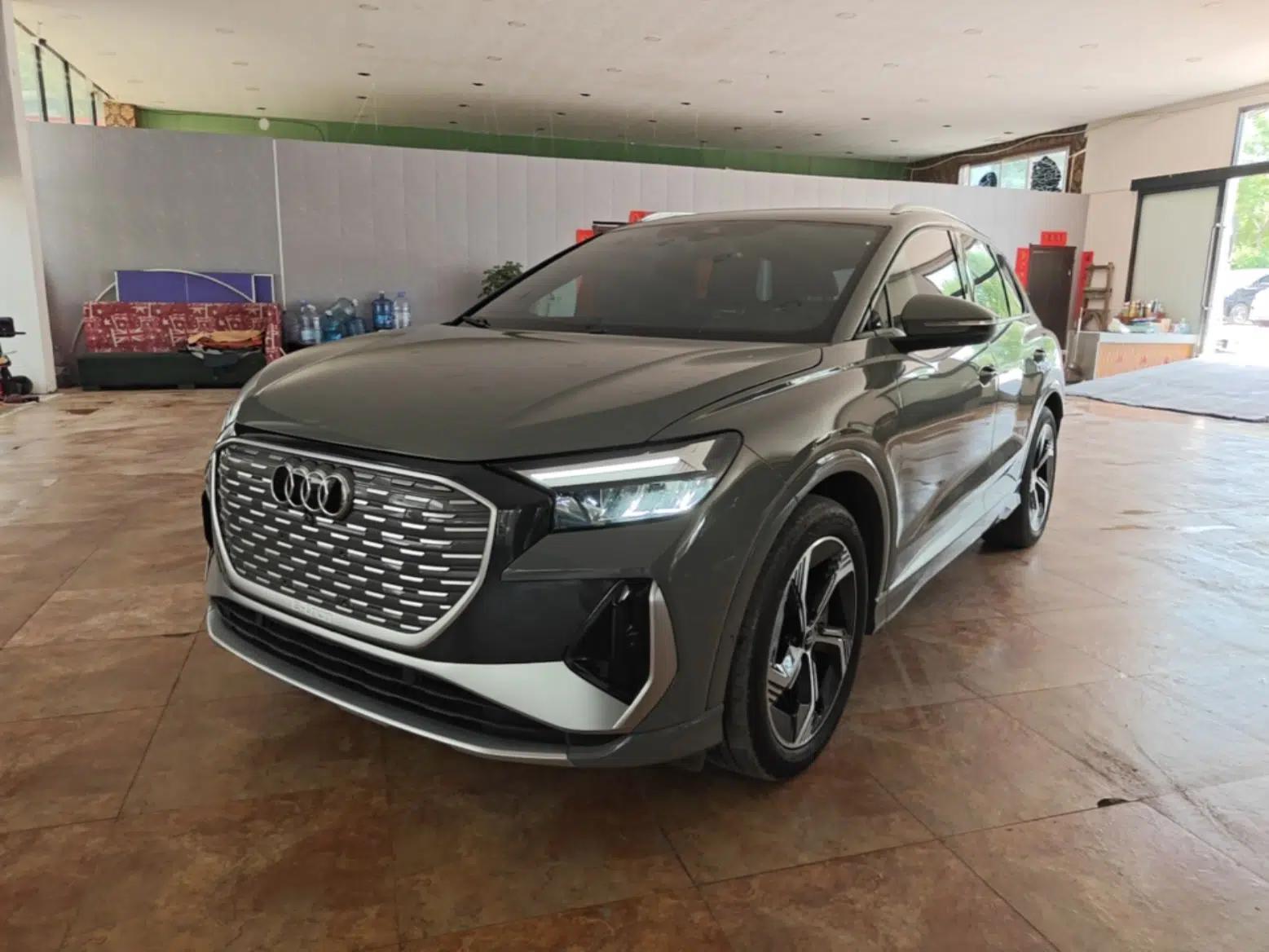 Audi Q4 e-tron 2023 40 e-tron Boundary Edition — миниатюра 1