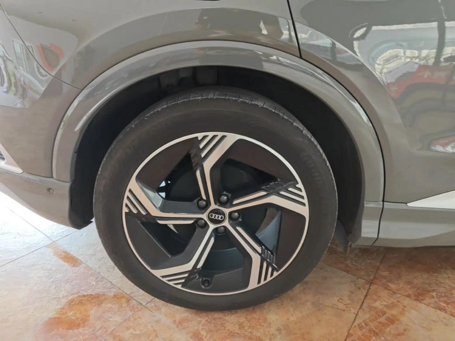 Audi Q4 e-tron 2023 40 e-tron Boundary Edition — миниатюра 11