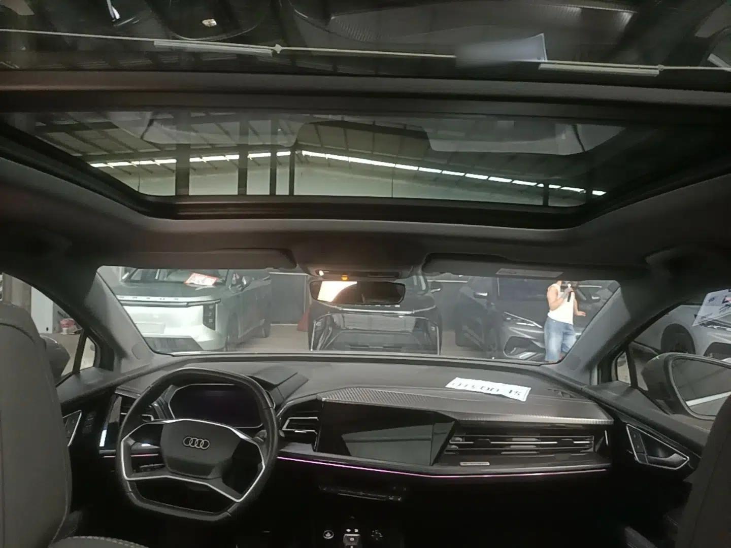 Audi Q4 e-tron 2023 40 e-tron Boundary Edition — миниатюра 21