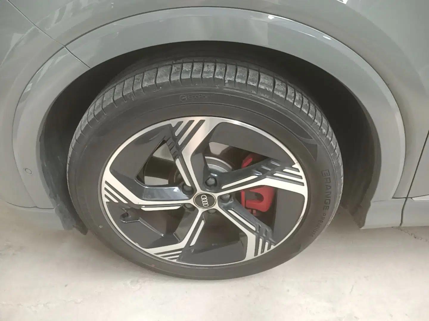 Audi Q4 e-tron 2023 40 e-tron Boundary Edition — миниатюра 10