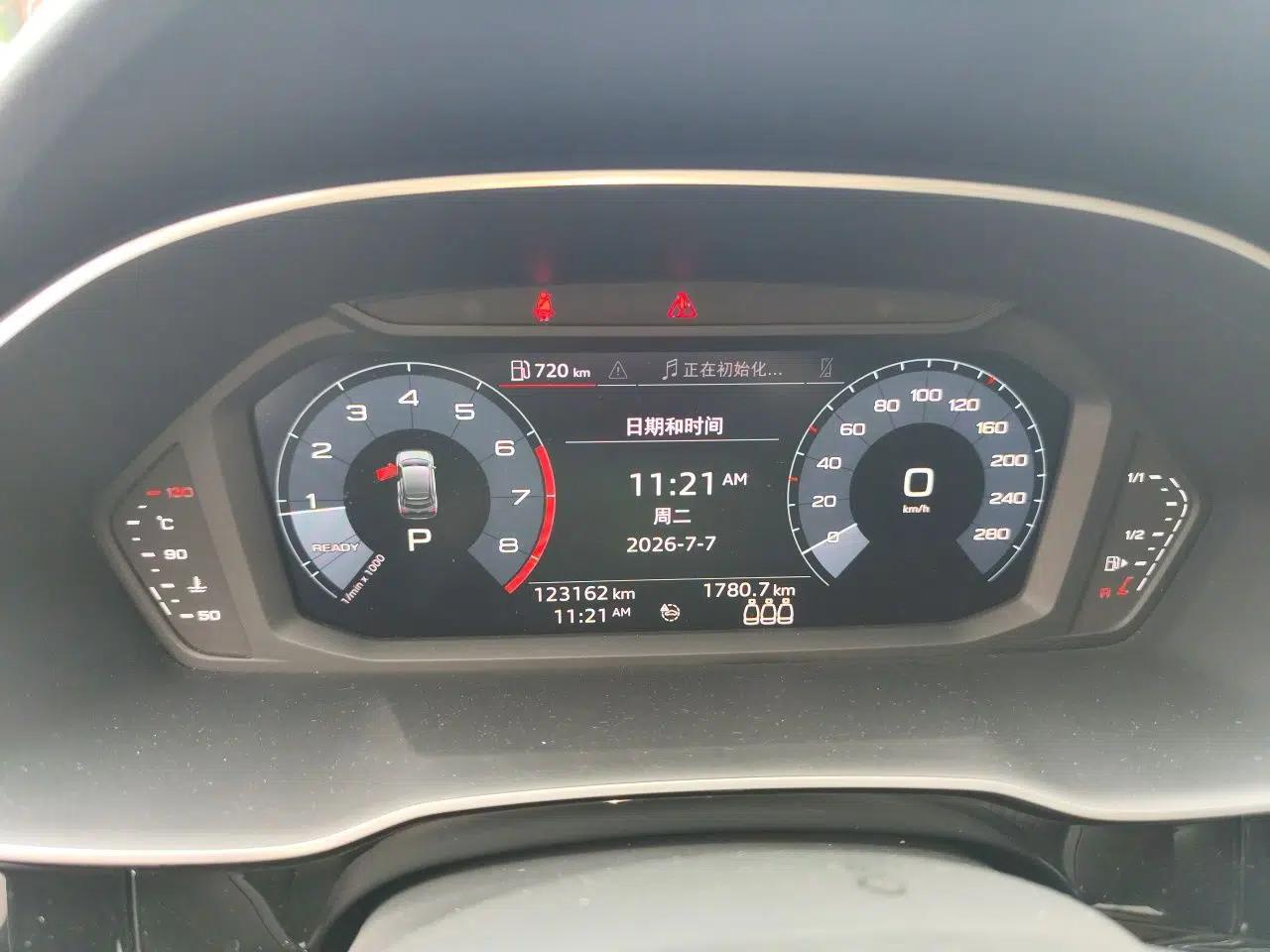 Audi Q3 Sportback 2020 40 TFSI Fashion Model — миниатюра 11
