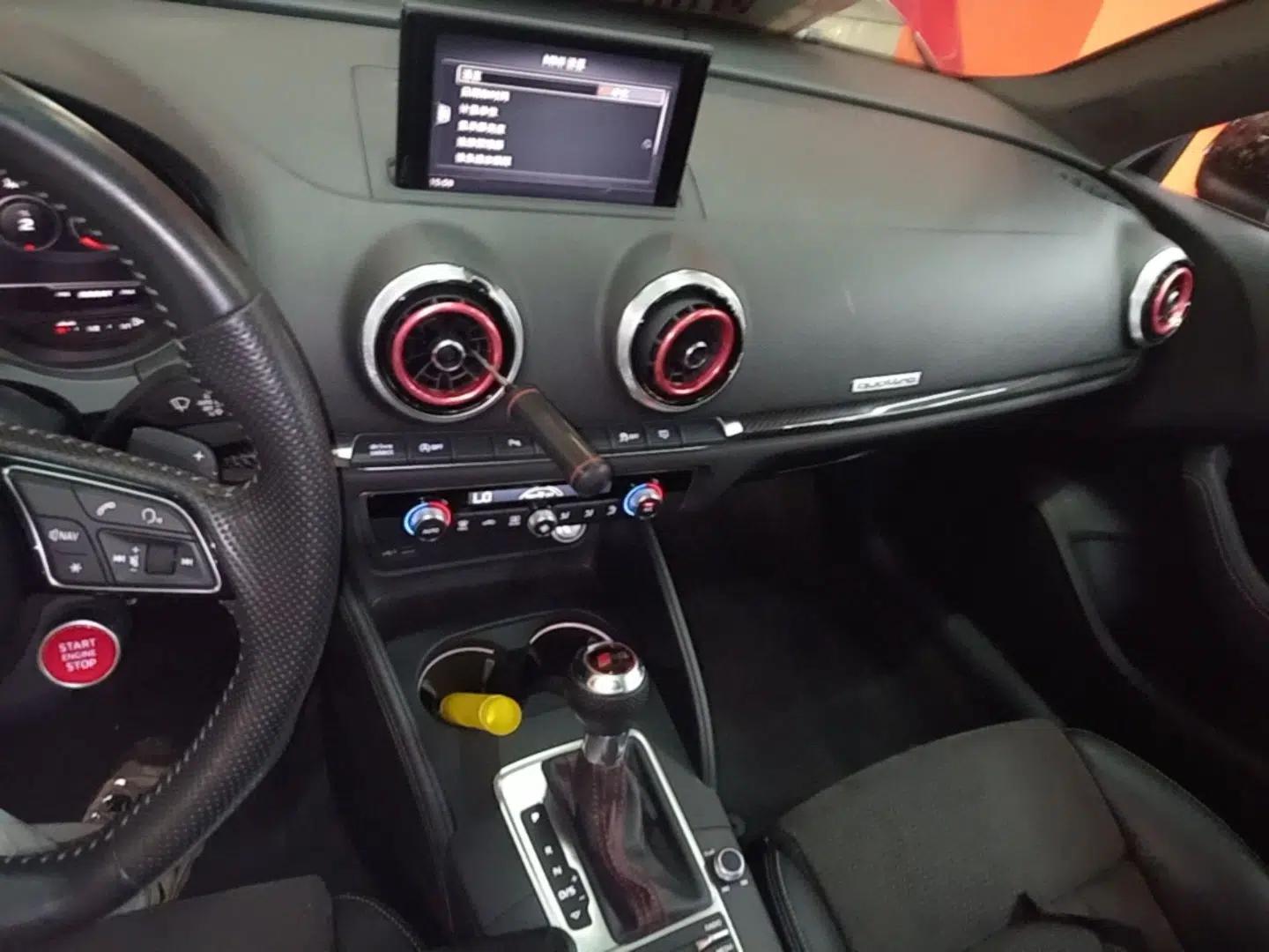 Audi S3 2017 Year Restyled S3 2.0T Limousine — миниатюра 15