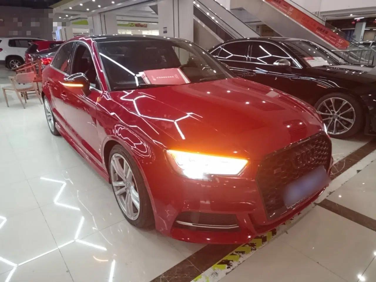 Audi S3 2017 Year Restyled S3 2.0T Limousine — миниатюра 3