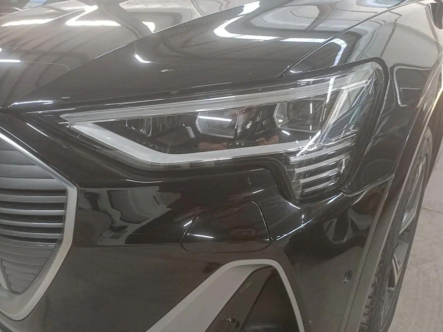 Audi e-tron 2021 50 quattro Prestige Edition — миниатюра 8