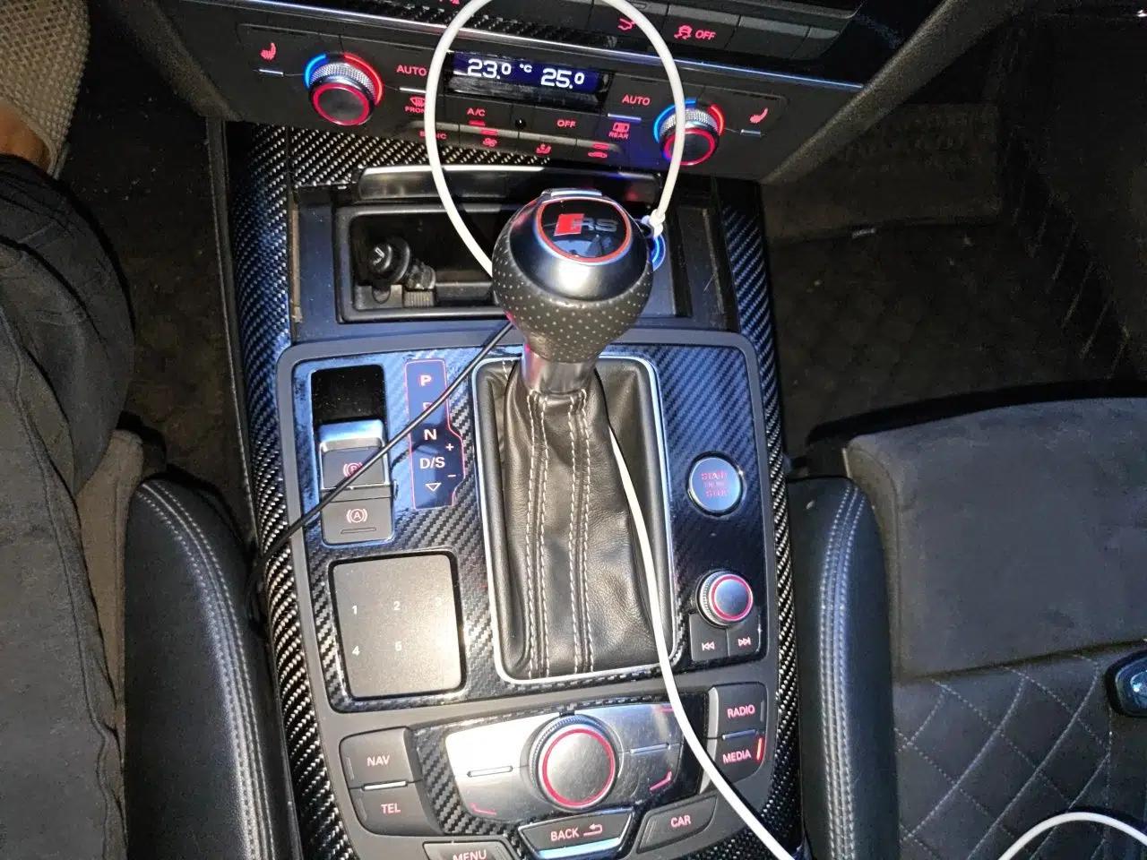 Audi RS 7 2014 RS 7 4.0T Sportback — миниатюра 14