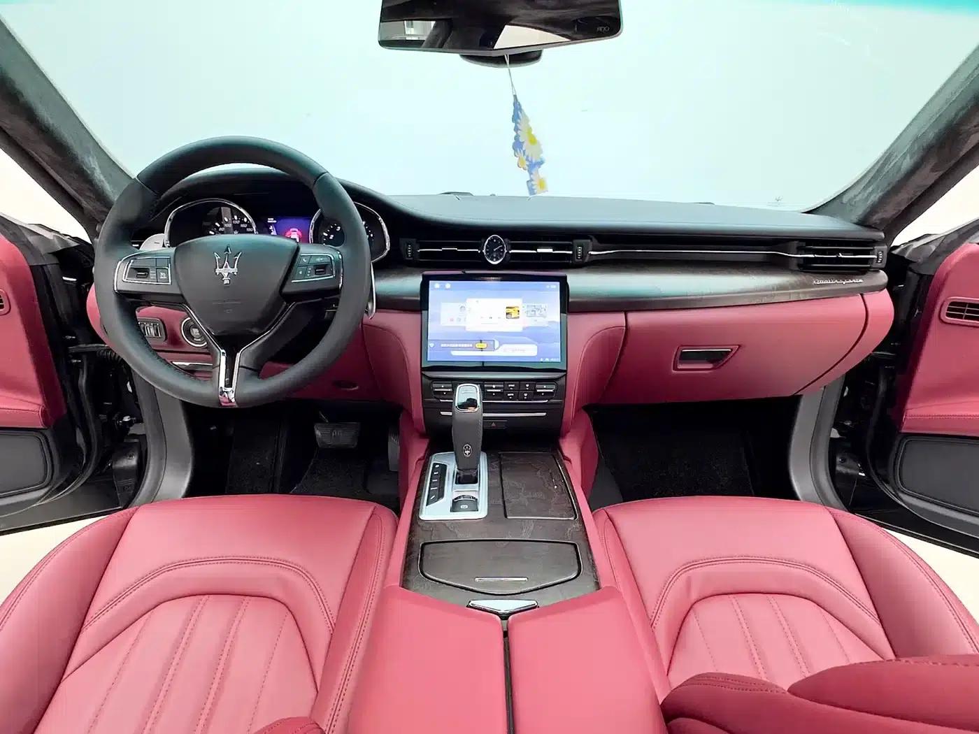 Quattroporte 2015 3.0T S Q4 — миниатюра 17