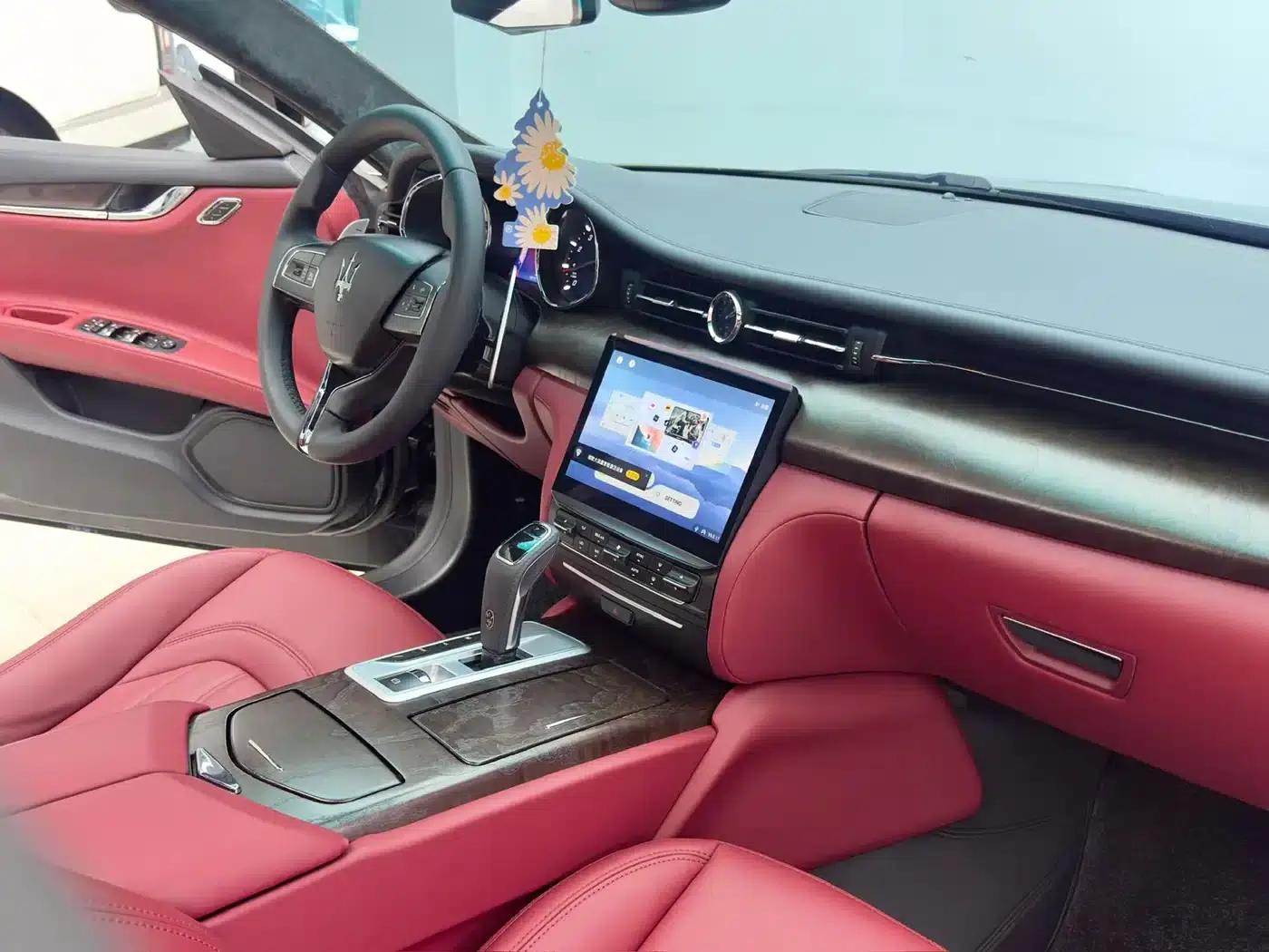 Quattroporte 2015 3.0T S Q4 — миниатюра 18