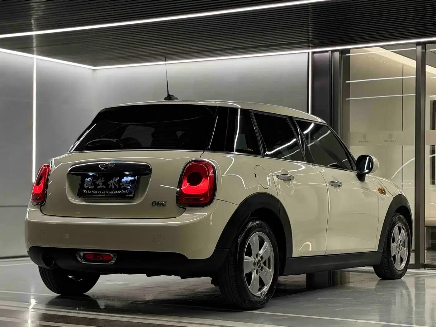 2016 MINI 1.2T ONE 5-Door — миниатюра 11