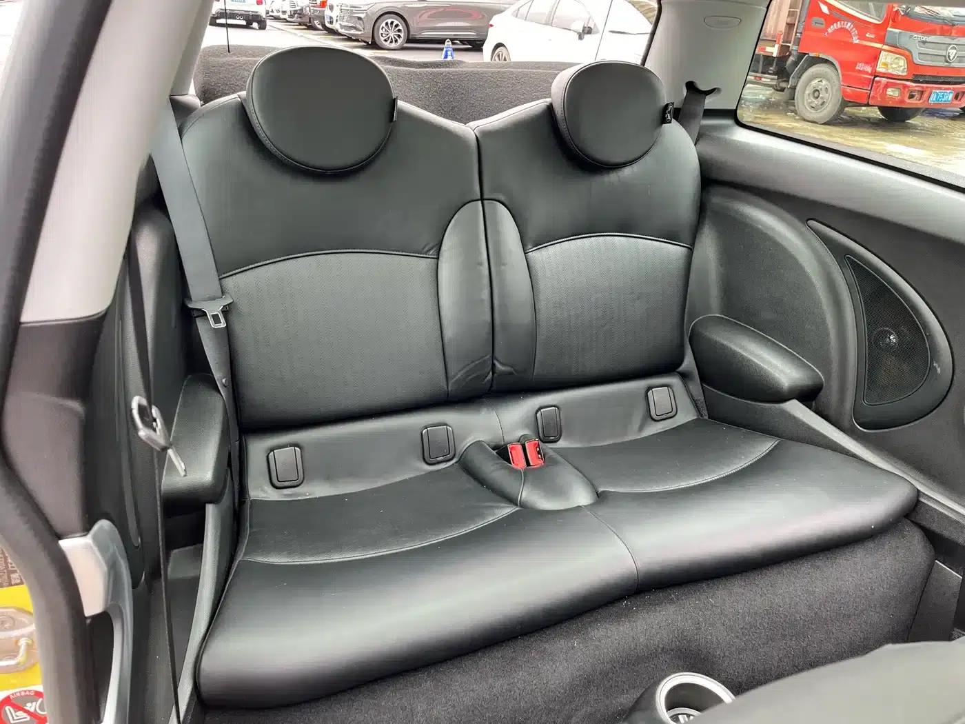MINI 2010 1.6L COOPER 50 Mayfair — миниатюра 13