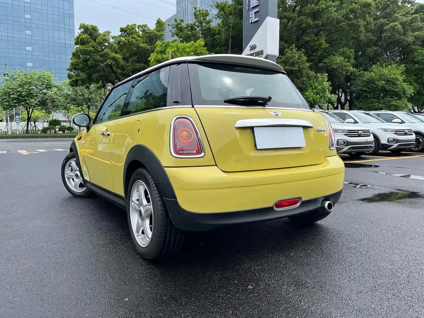 MINI 2010 1.6L COOPER 50 Mayfair — миниатюра 4