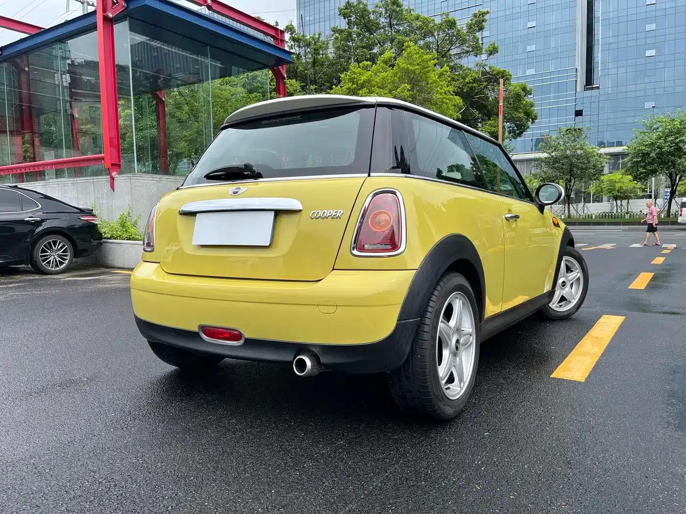 MINI 2010 1.6L COOPER 50 Mayfair — миниатюра 6