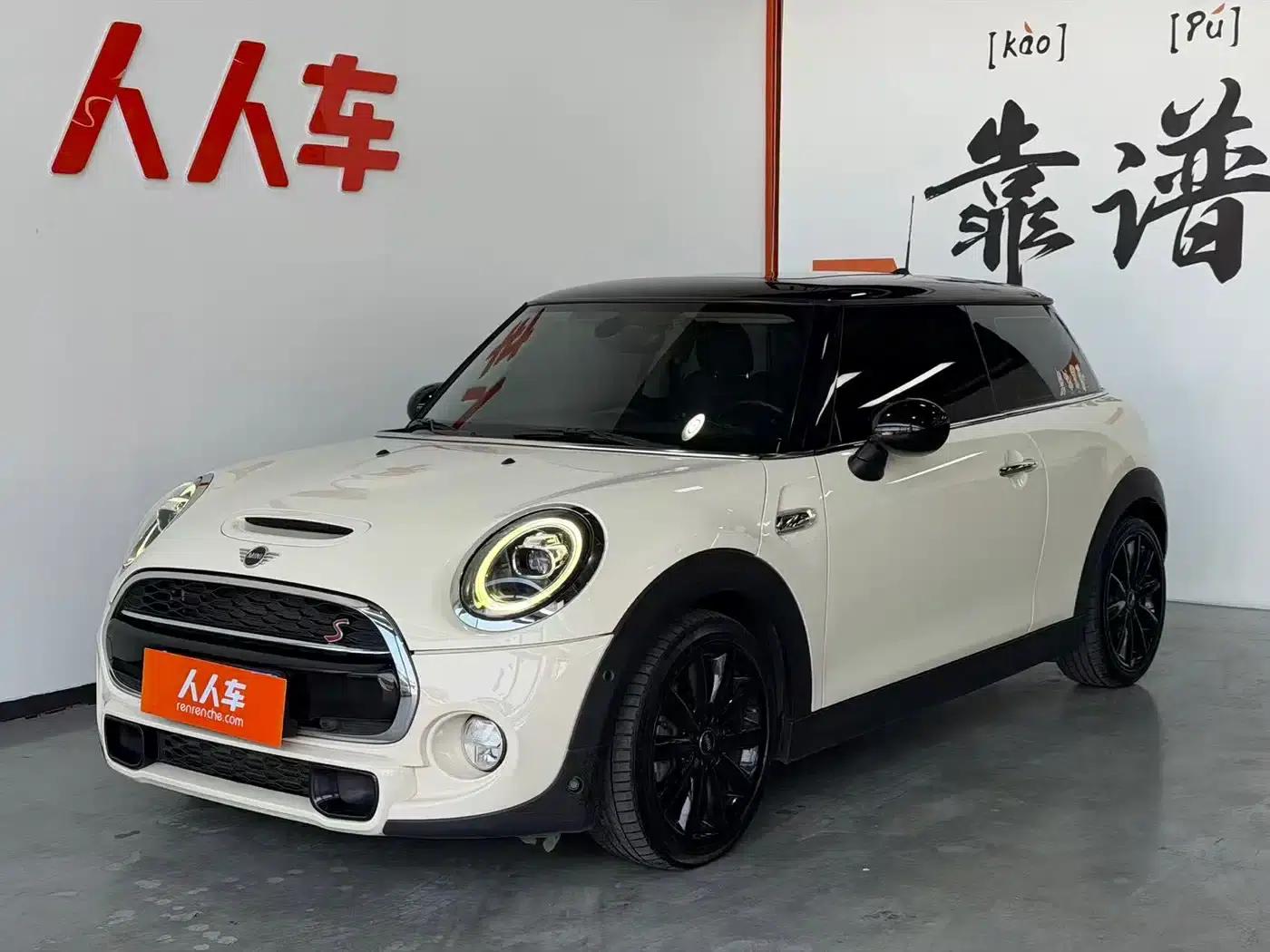 MINI 2019 2.0T COOPER S Classic — миниатюра 1