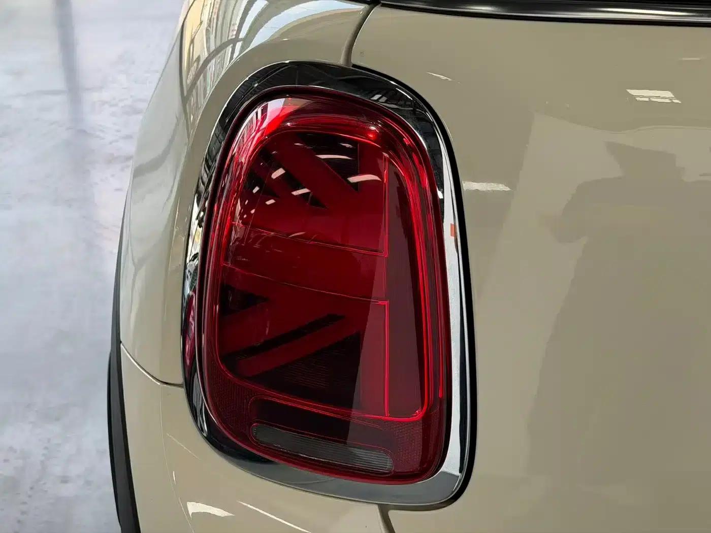 MINI 2019 2.0T COOPER S Classic — миниатюра 16