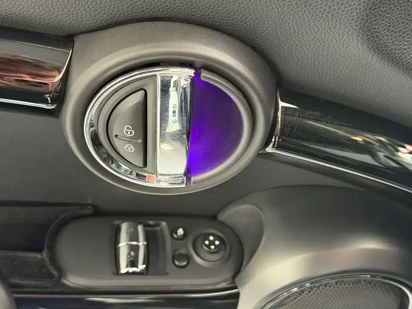 MINI 2019 2.0T COOPER S Classic — миниатюра 6