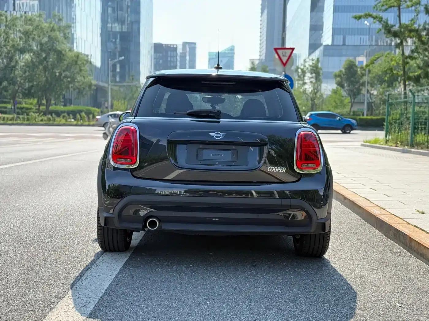MINI 2023 1.5T COOPER King's Cross Special Edition — миниатюра 5