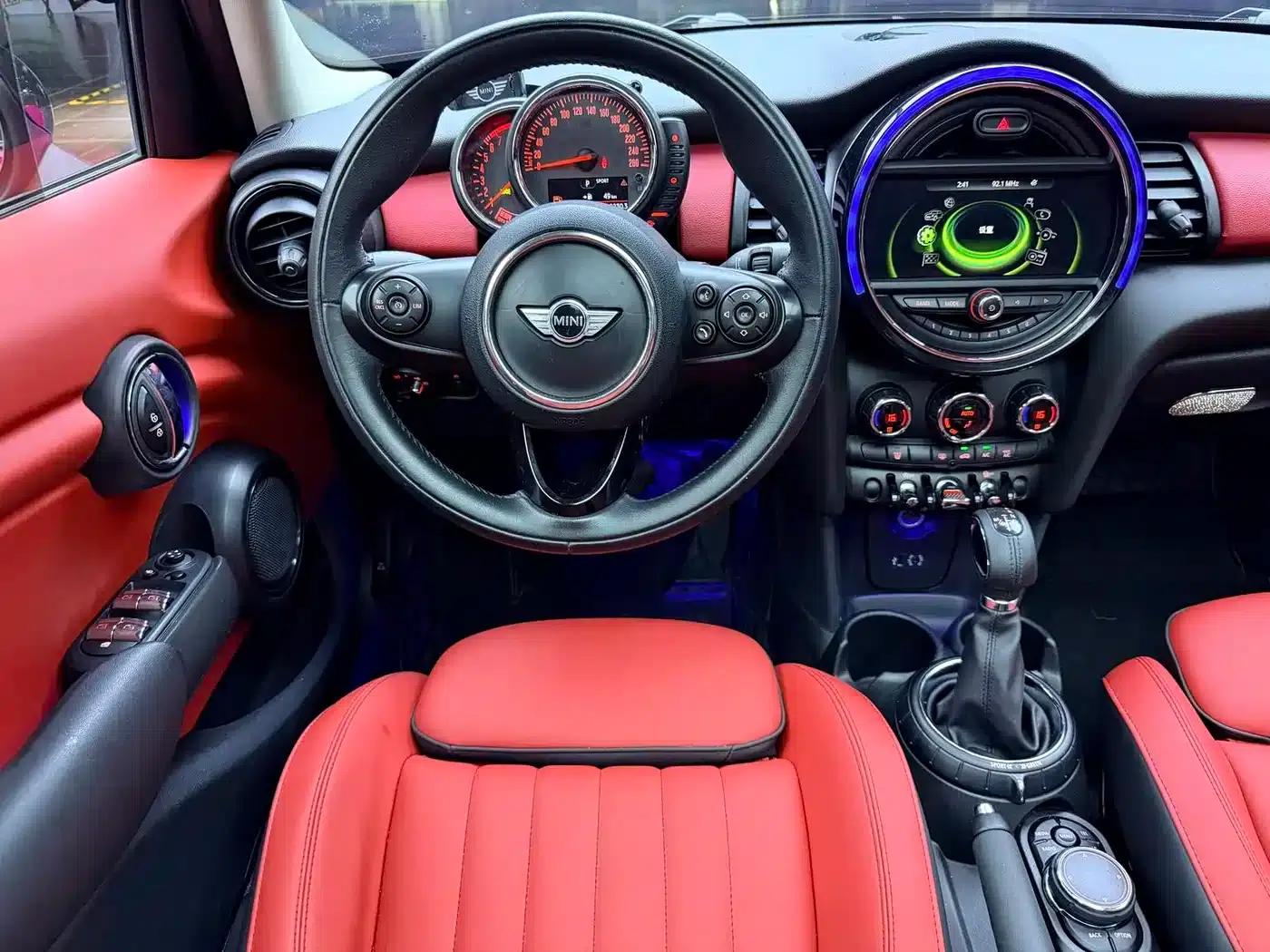 2016 MINI 1.5T COOPER Avant-garde 5-Door Edition — миниатюра 11
