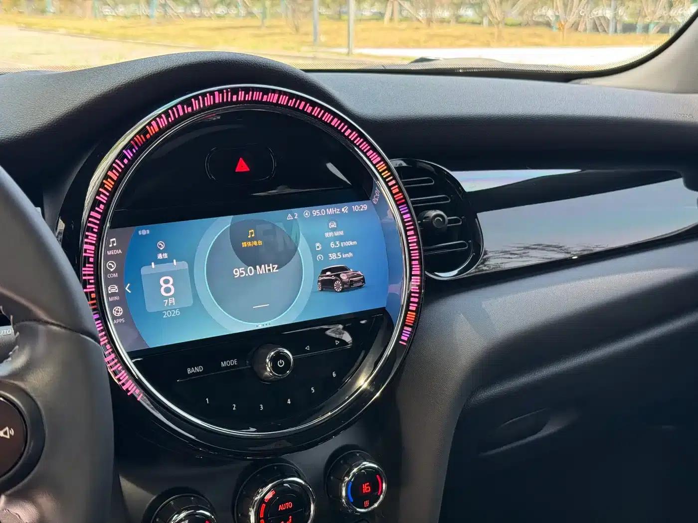 MINI 2022 1.5T COOPER Black Label Special Edition — миниатюра 11
