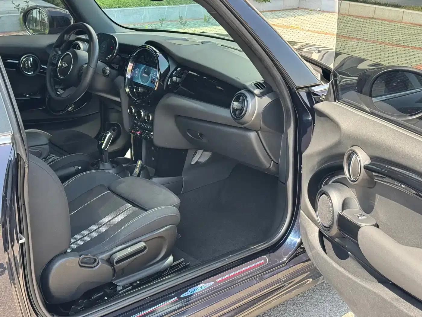 MINI 2022 1.5T COOPER Black Label Special Edition — миниатюра 17