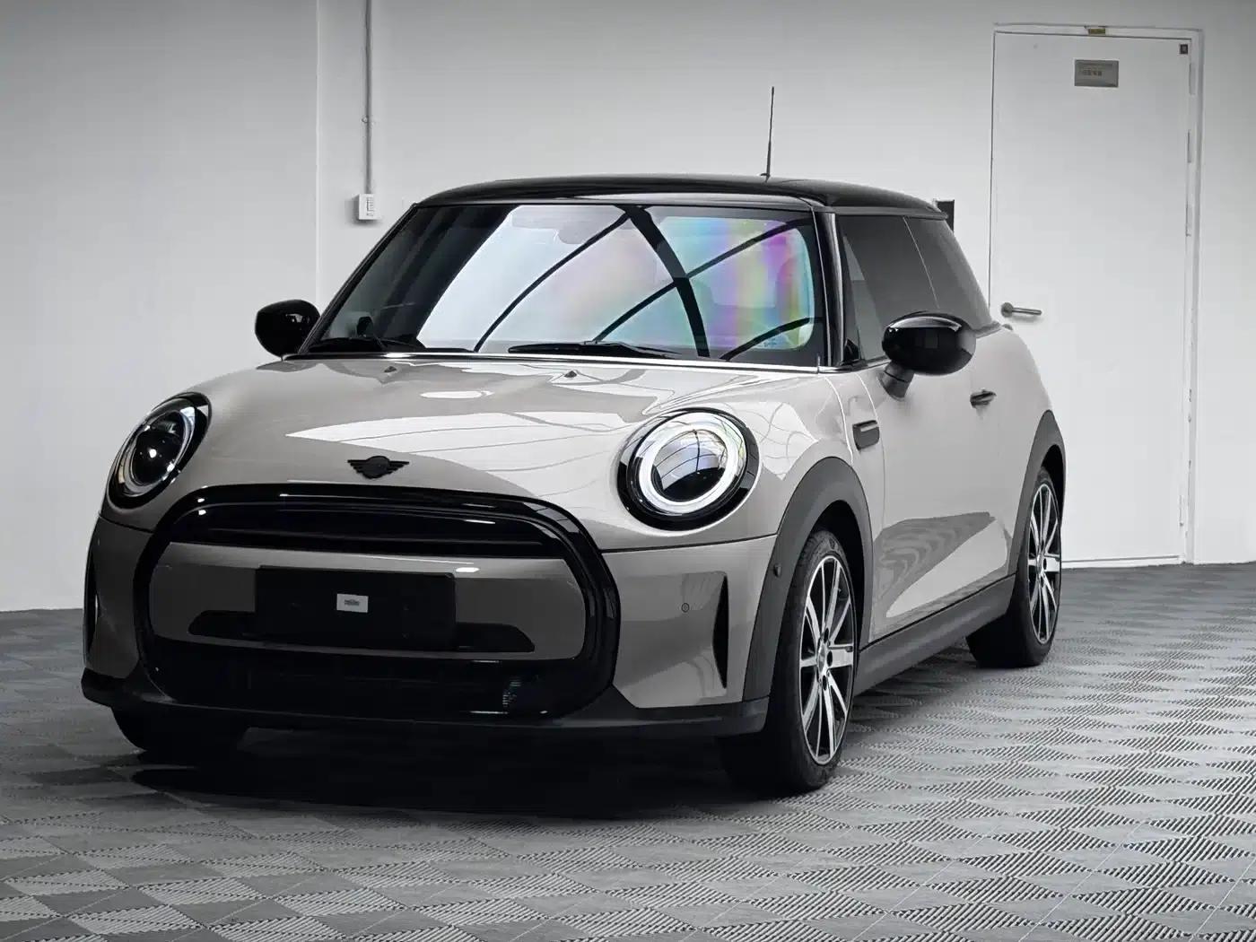 MINI 2023 1.5T COOPER Artist — миниатюра 1