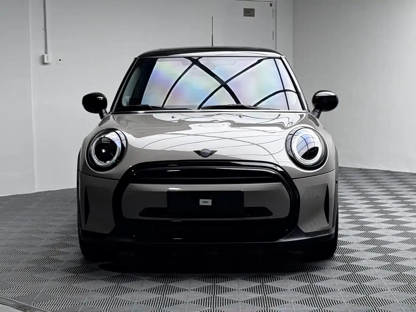 MINI 2023 1.5T COOPER Artist — миниатюра 2