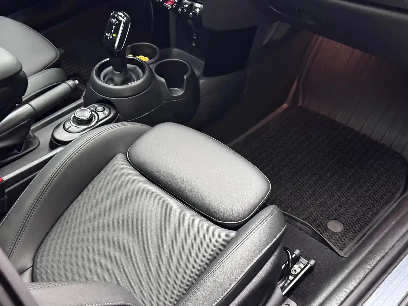 MINI 2023 1.5T COOPER Artist — миниатюра 13