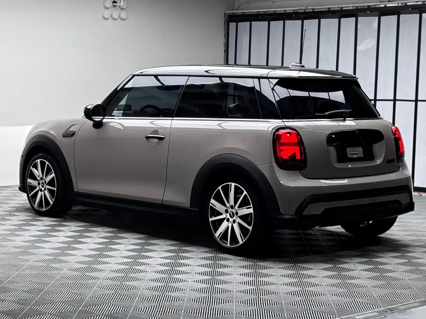 MINI 2023 1.5T COOPER Artist — миниатюра 6