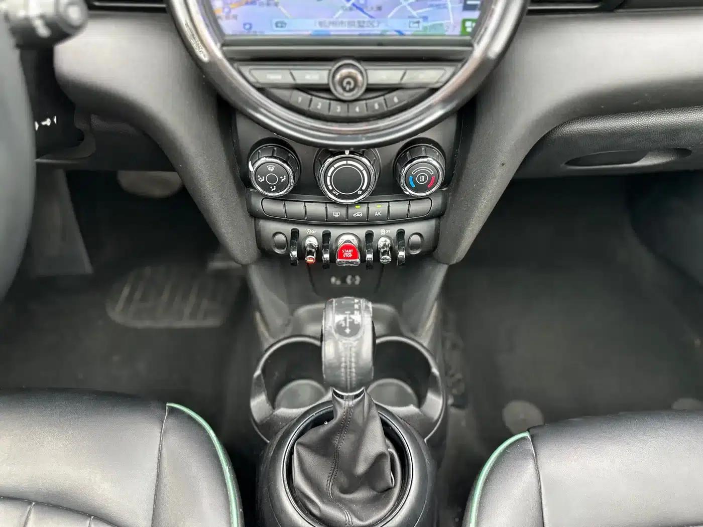 2016 MINI 1.2T ONE 5-Door — миниатюра 17