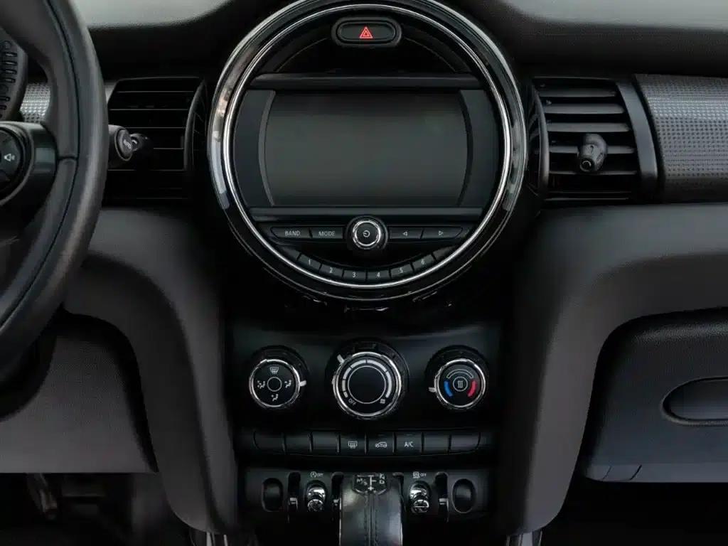 2016 MINI 1.5T COOPER 5-door version — миниатюра 9