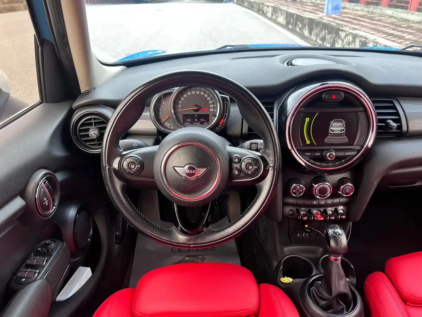 2016 MINI 1.5T COOPER 5-door version — миниатюра 11
