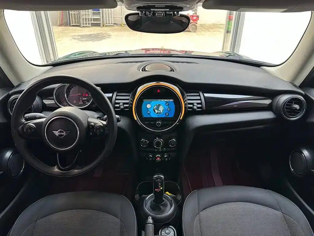 MINI 2019 1.5T ONE PLUS — миниатюра 17