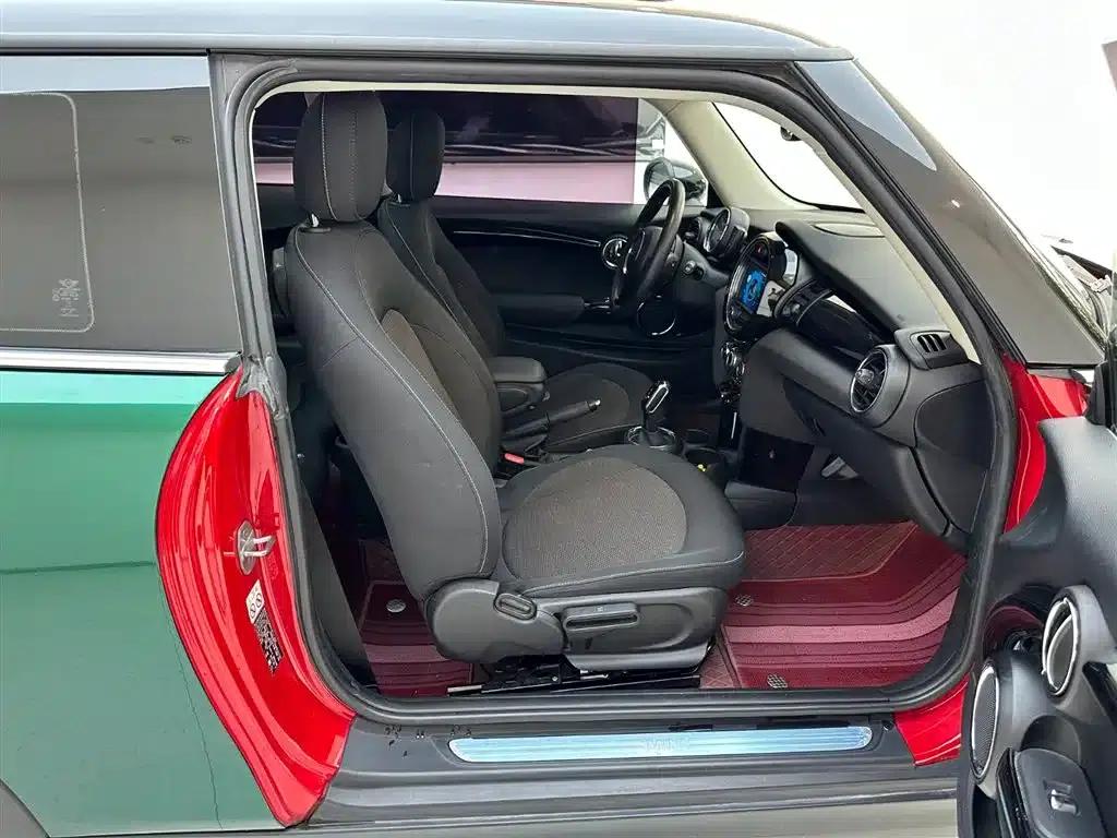 MINI 2019 1.5T ONE PLUS — миниатюра 18