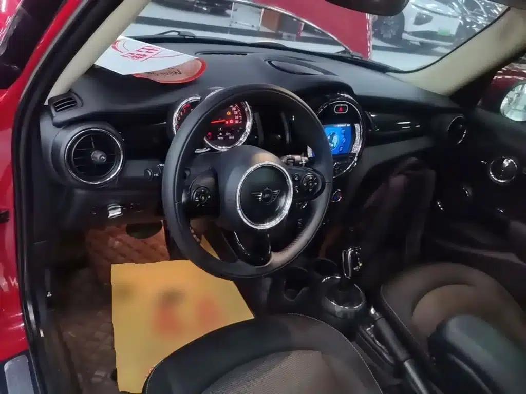 2019 MINI 1.5T ONE PLUS 5-Door Version — миниатюра 11