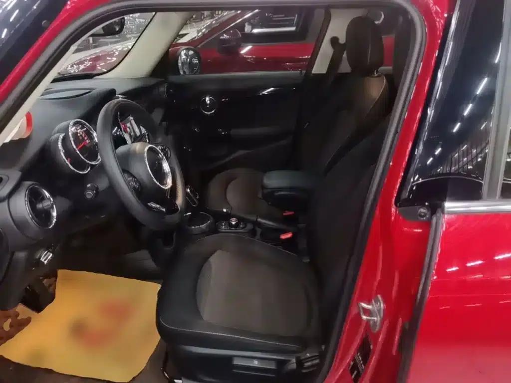 2019 MINI 1.5T ONE PLUS 5-Door Version — миниатюра 15