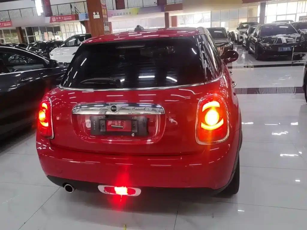 2019 MINI 1.5T ONE PLUS 5-Door Version — миниатюра 6