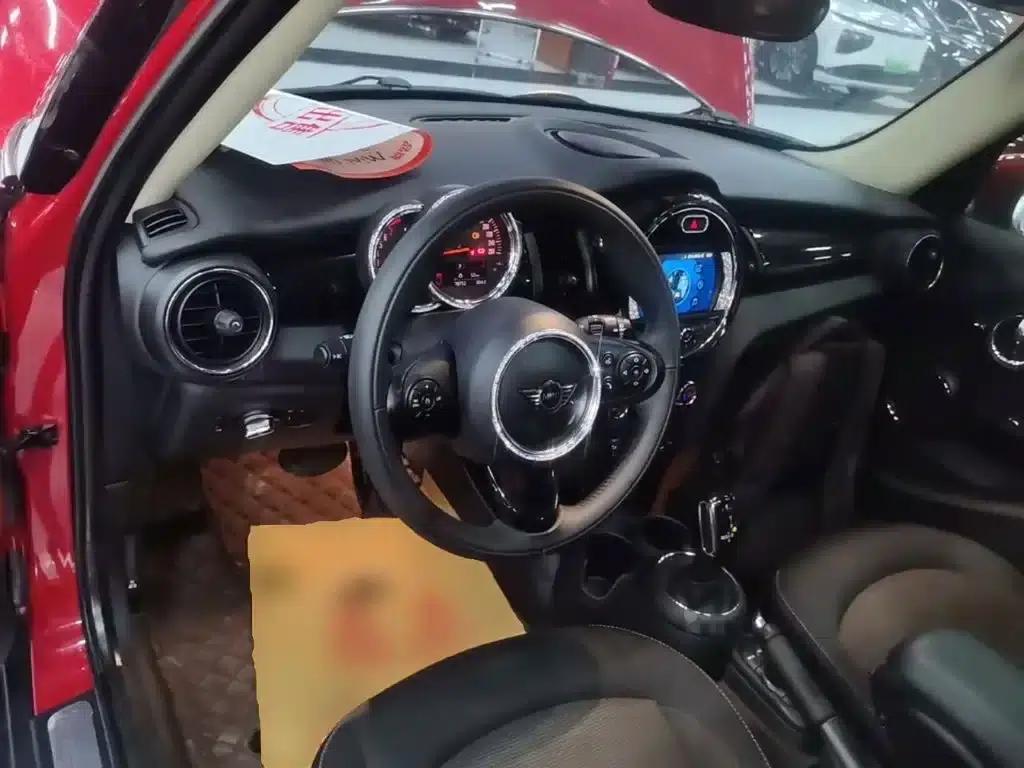 2019 MINI 1.5T ONE PLUS 5-Door Version — миниатюра 10