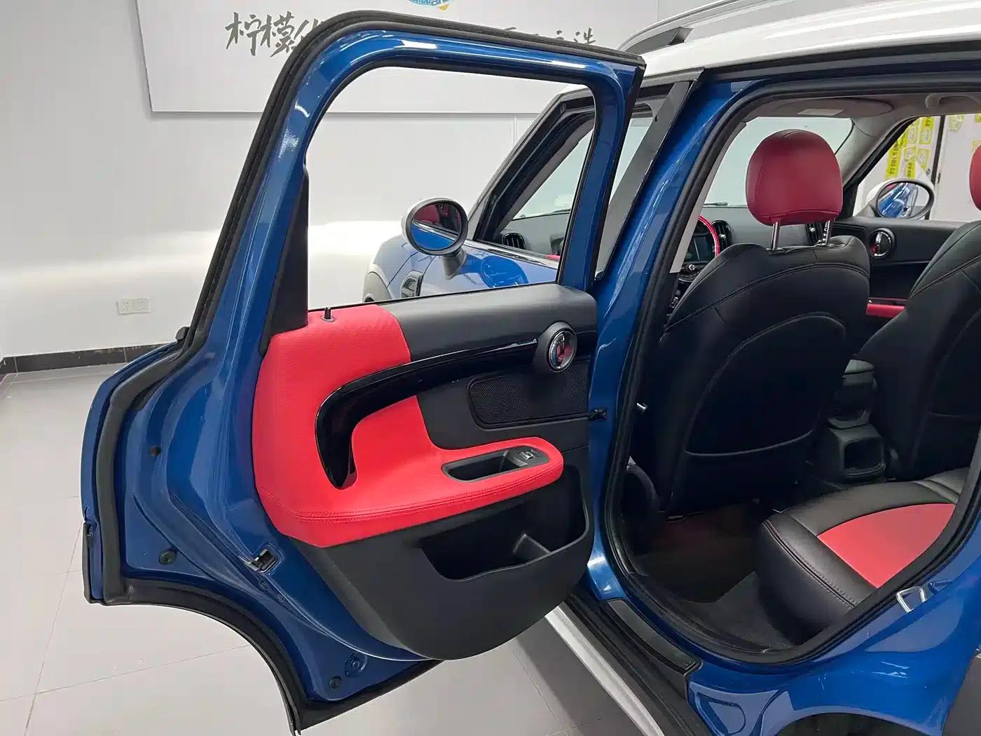 2018 MINI COUNTRYMAN 1.5T COOPER ALL4 Classic — миниатюра 16