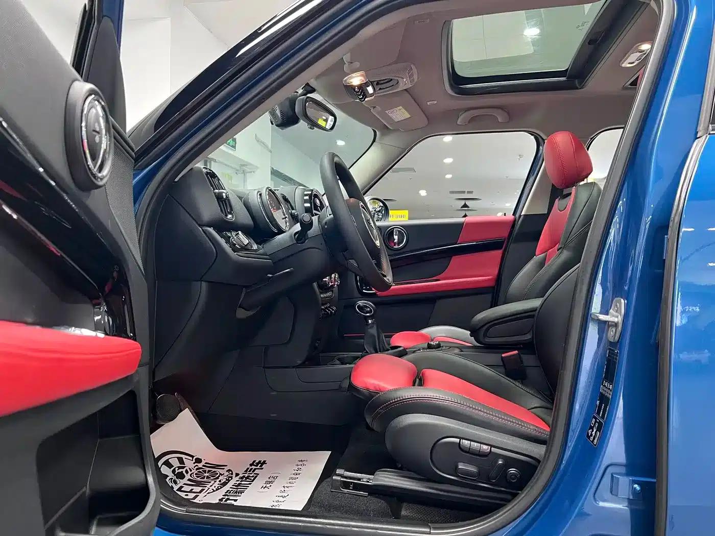 2018 MINI COUNTRYMAN 1.5T COOPER ALL4 Classic — миниатюра 17