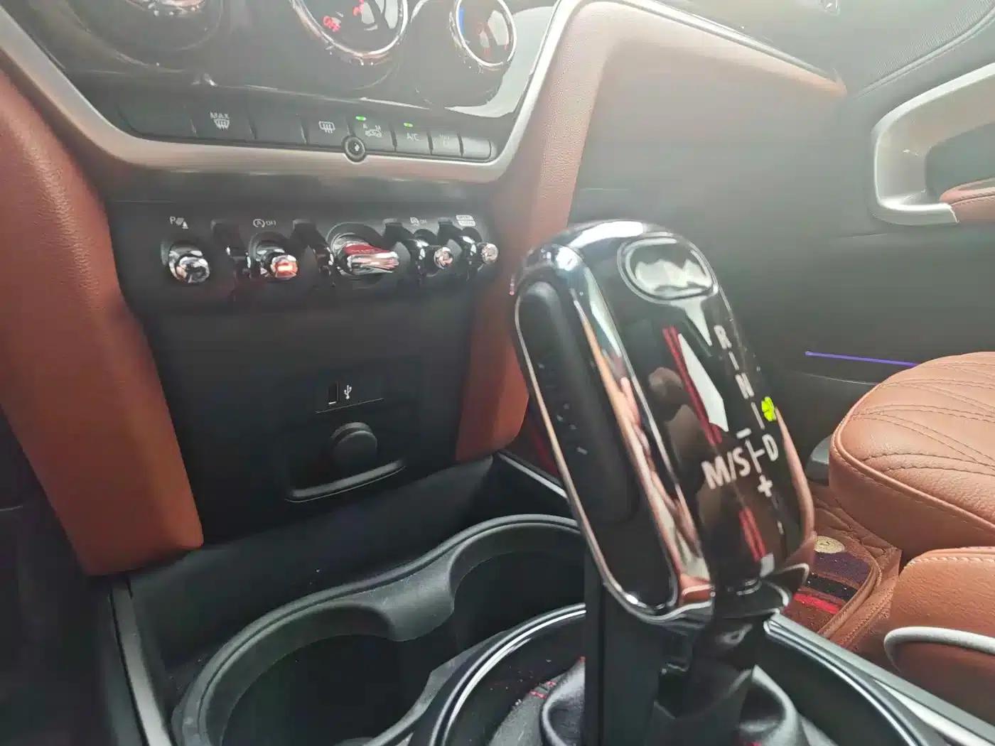 2021 MINI COUNTRYMAN 2.0T COOPER S ALL4 — миниатюра 16