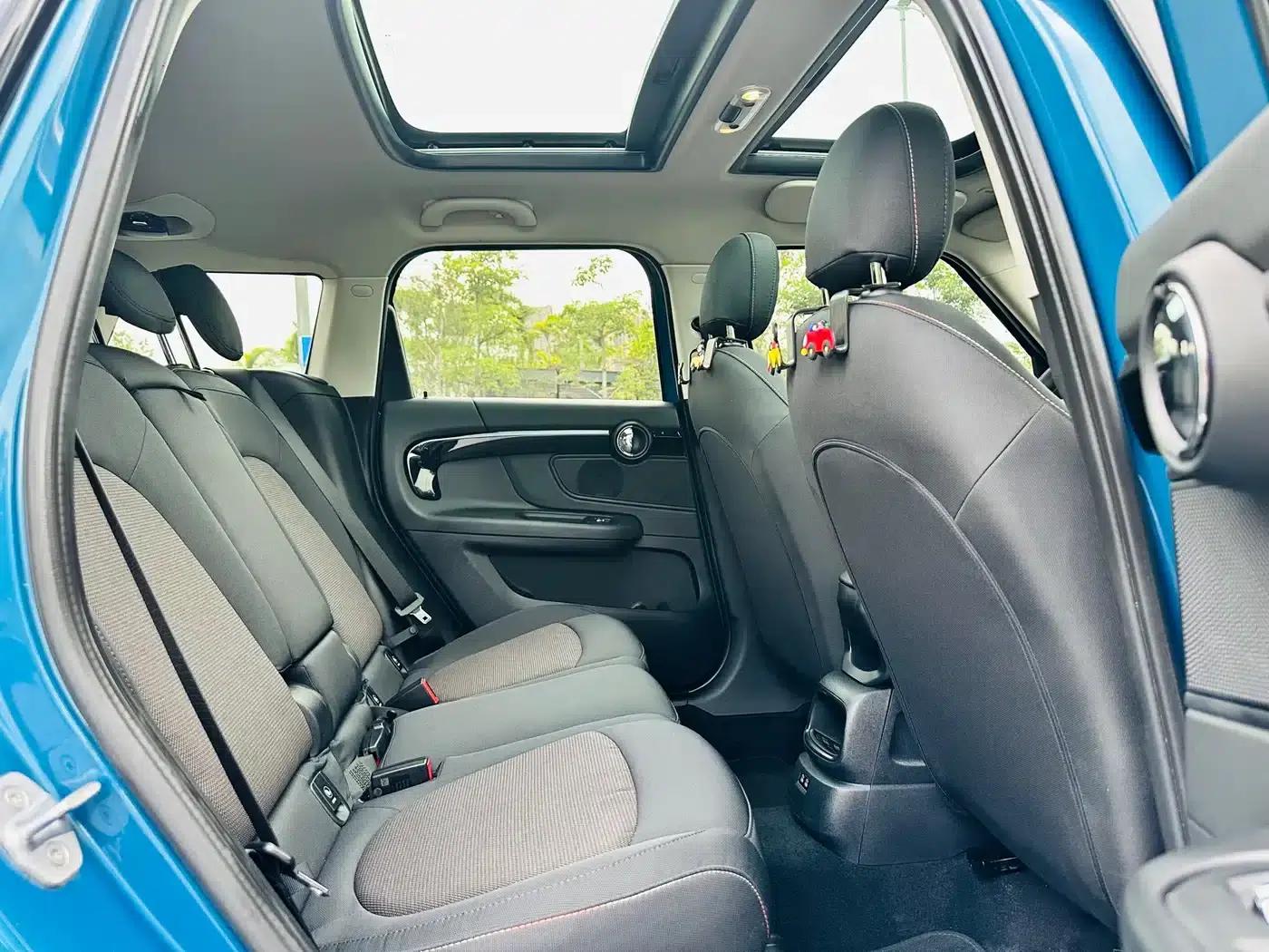 2019 MINI COUNTRYMAN 1.5T COOPER Classic Weekend Travel Edition — миниатюра 15
