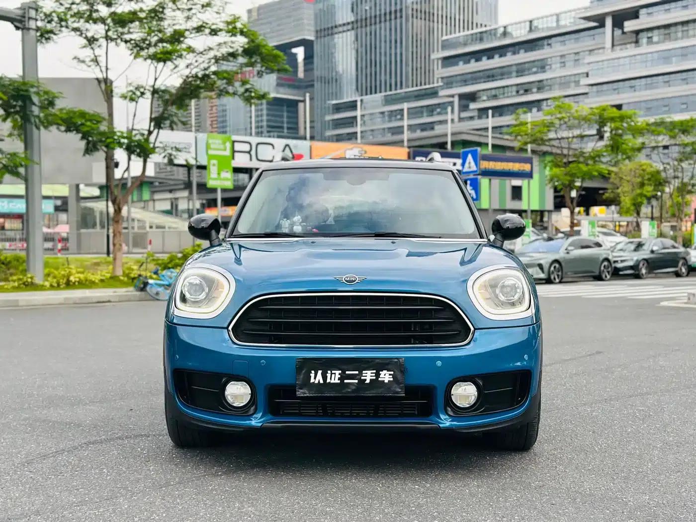 2019 MINI COUNTRYMAN 1.5T COOPER Classic Weekend Travel Edition — миниатюра 3