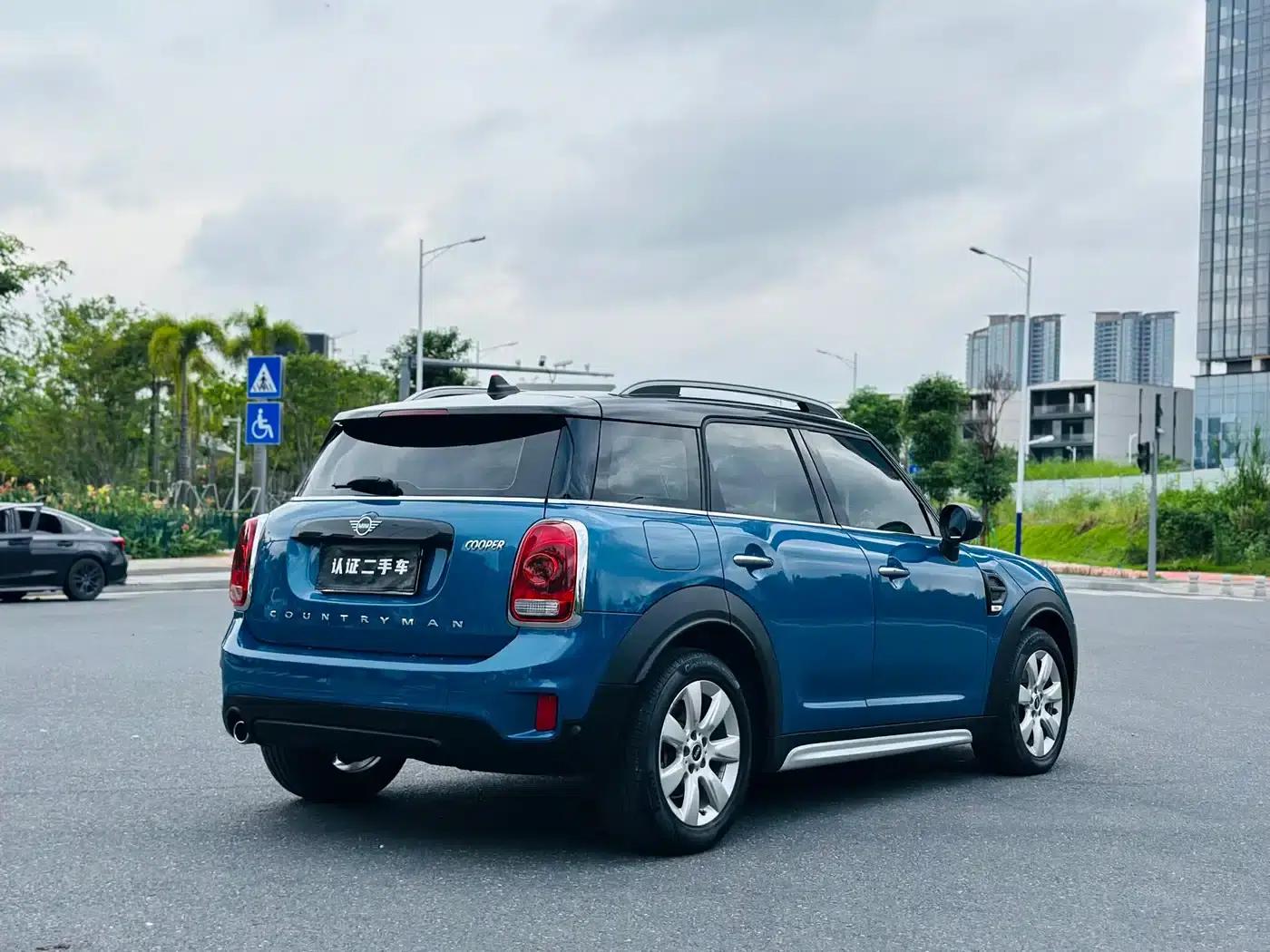 2019 MINI COUNTRYMAN 1.5T COOPER Classic Weekend Travel Edition — миниатюра 5