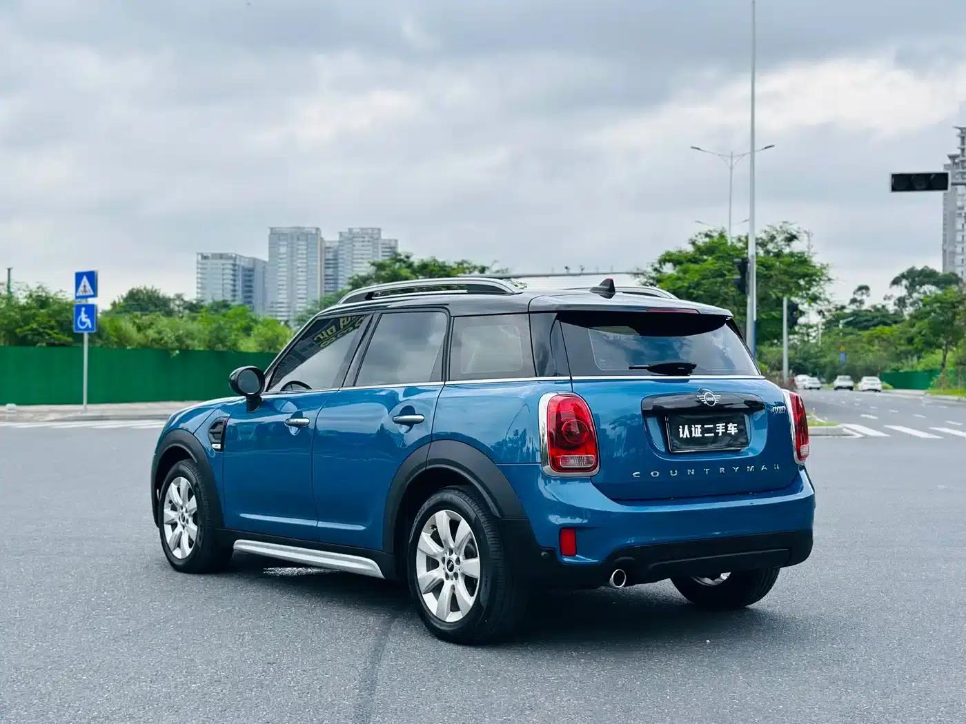 2019 MINI COUNTRYMAN 1.5T COOPER Classic Weekend Travel Edition — миниатюра 6